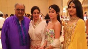 sridevi with family (pic india tv)