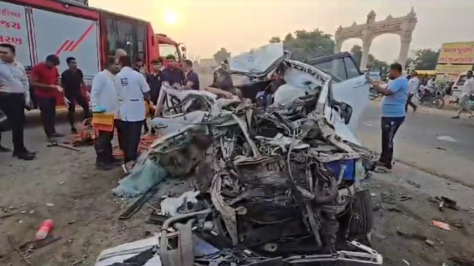car accident in gujarat