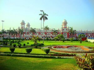 lucknow railway station (wikipidea)