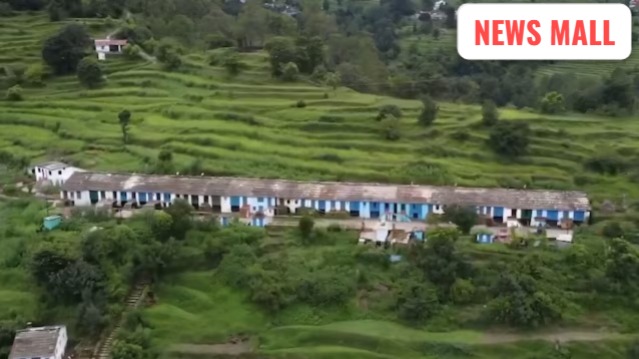 tv18 image credit (100 મીટર લાંબું ઘર 40 પરિવાર)
