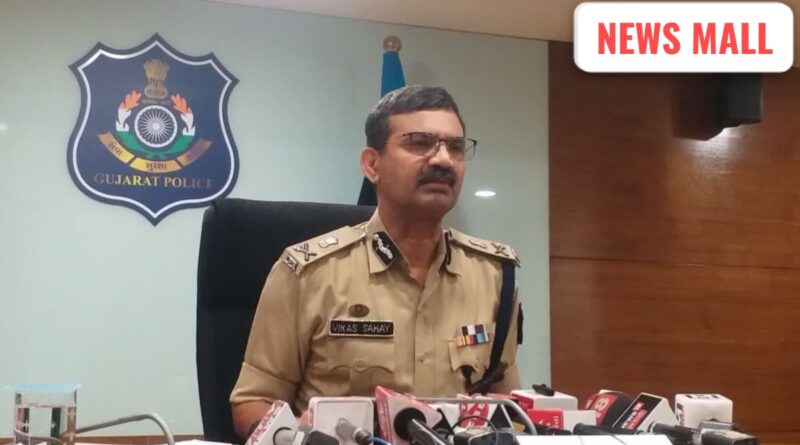 credit desh gujarat DGP Gyanendra Singh Malik reviewing CCTV surveillance network for Surakshit Gujarat